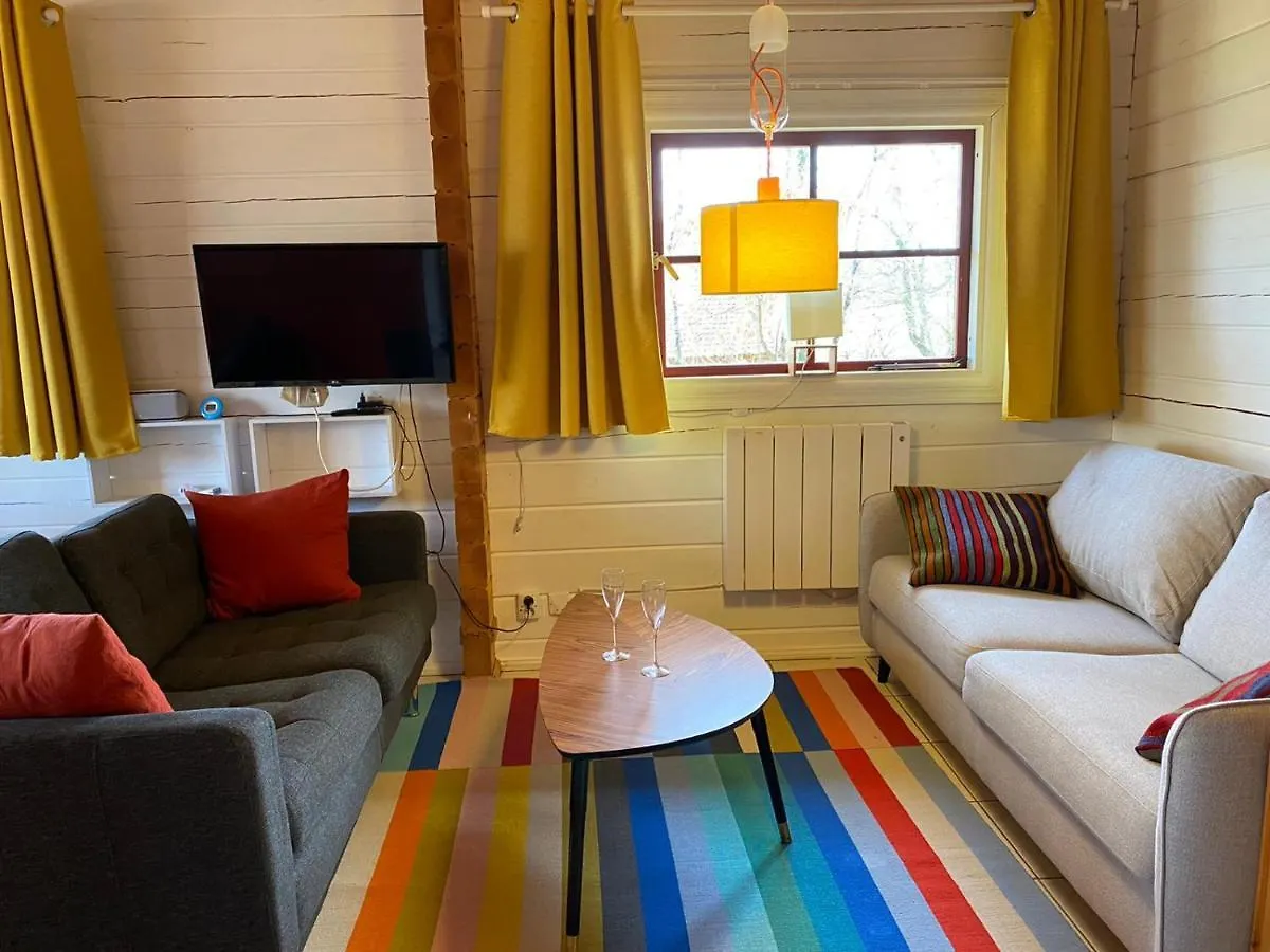 Charmant Chalet Mon Repos, Village Du Soleil, Chalet 62 Mauroux   Mauroux (Lot)