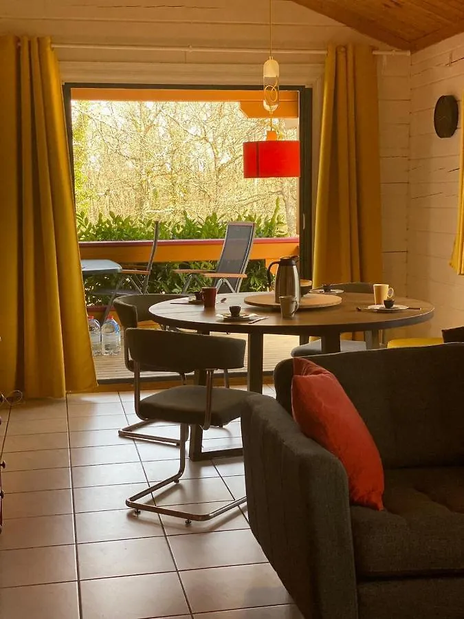 Charmant Chalet Mon Repos, Village Du Soleil, Chalet 62 Mauroux  Франция